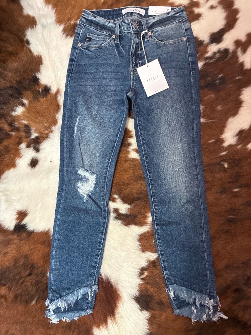 NWT KanCan Gemma Frayed Midrise Skinny Jeans